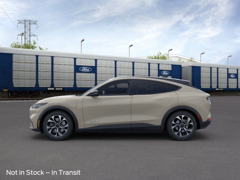 2025 Ford Mustang Mach-E Select photo