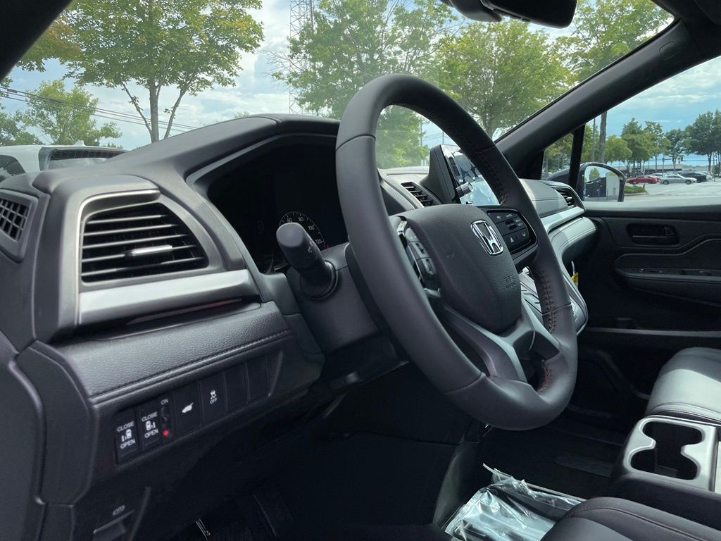 Thumbnail: 2026 Honda Odyssey - 27