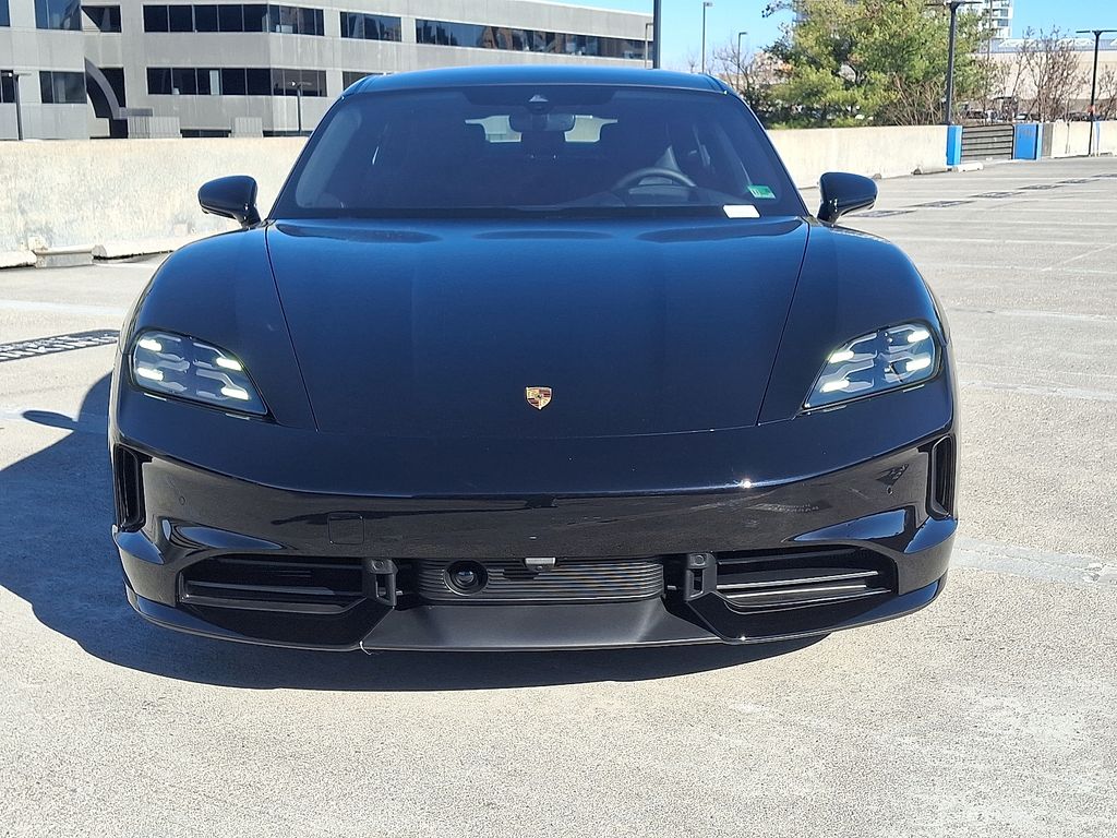 Thumbnail: 2026 Porsche Taycan - 6