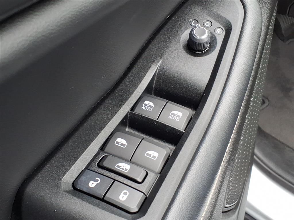 used 2023 Jeep Grand Cherokee car, priced at $32,900