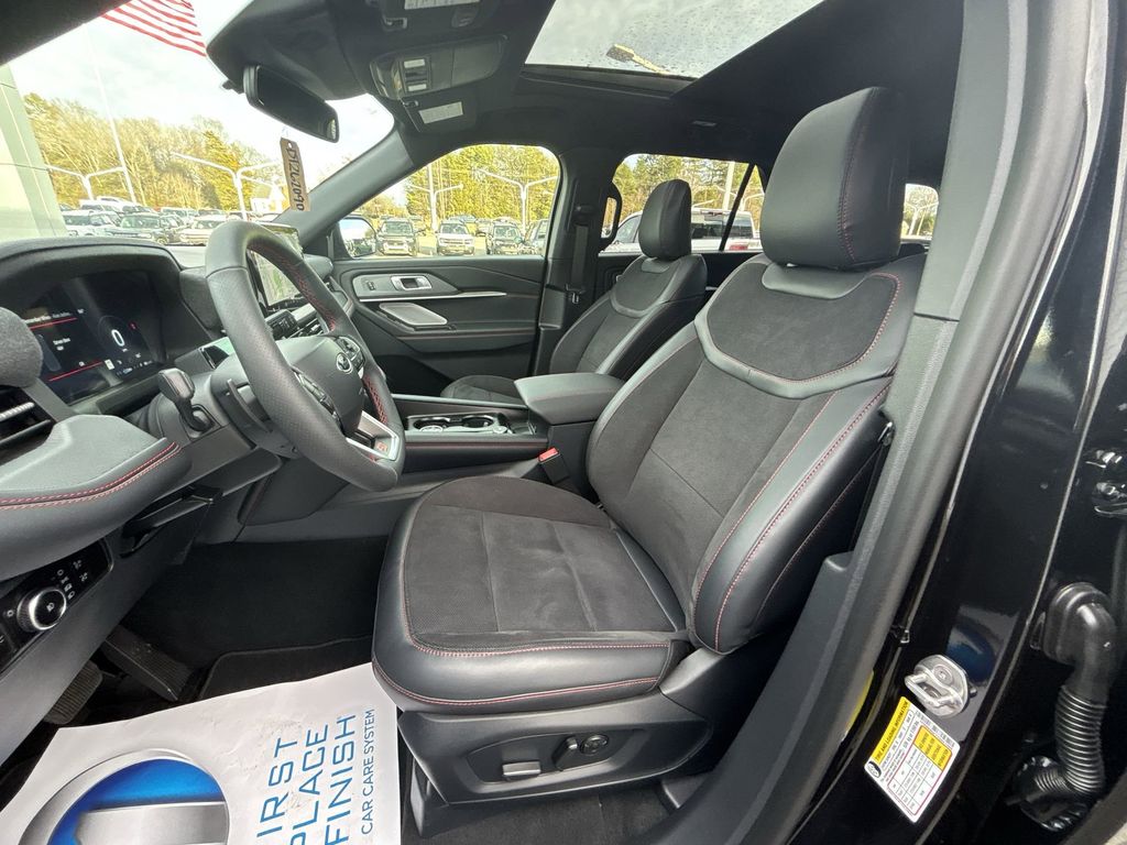 New 2026 Agate Black Metallic Ford ST image 13