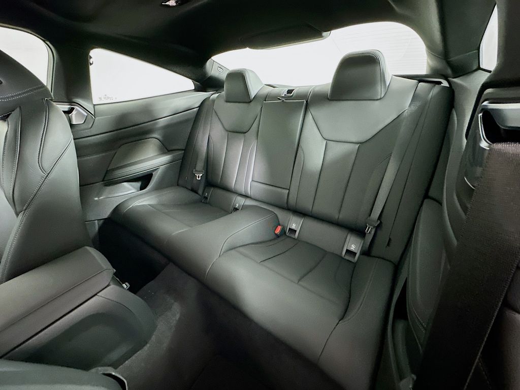 Thumbnail: 2026 BMW 4 Series - 17