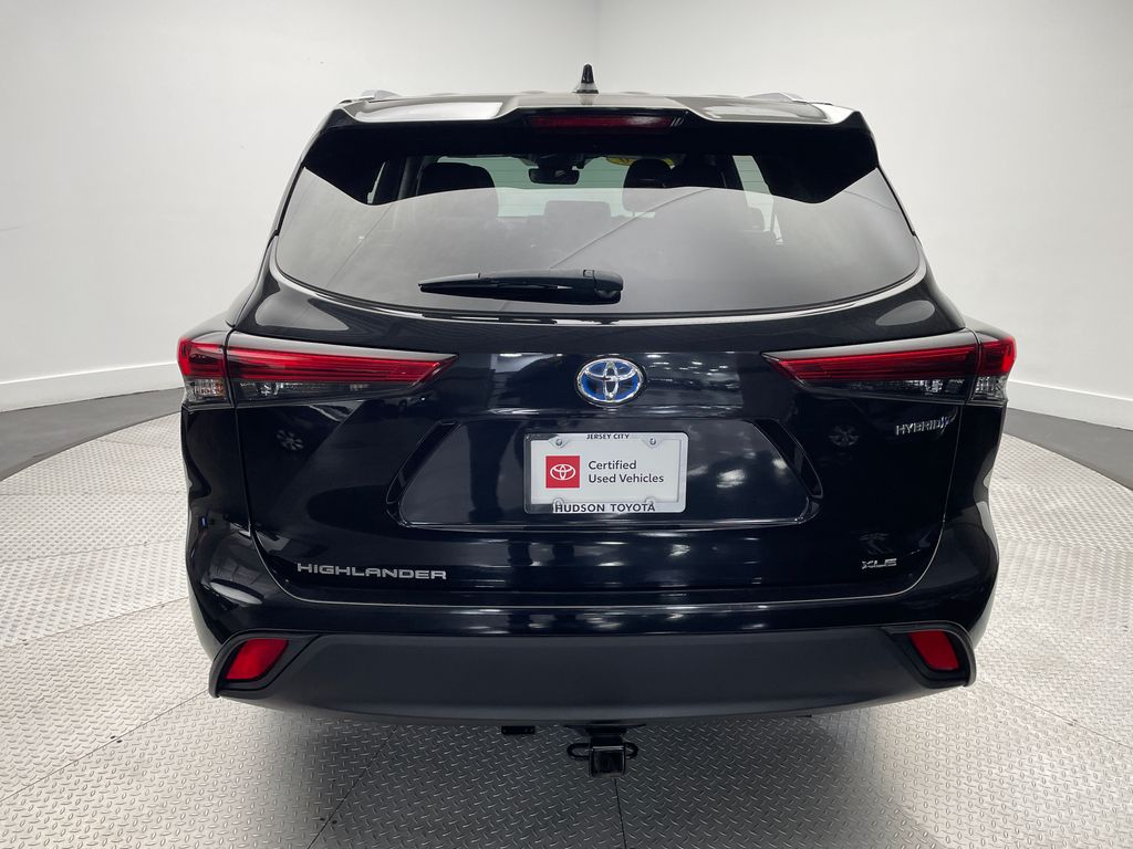 Thumbnail: 2020 Toyota Highlander - 6