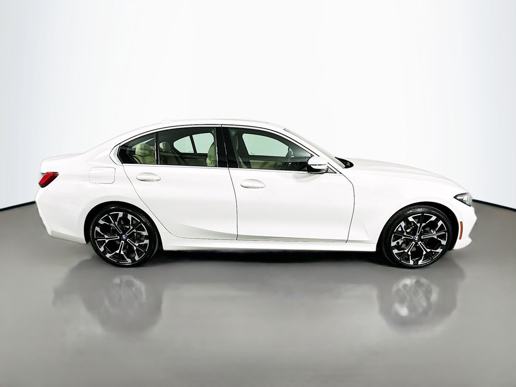 Thumbnail: 2025 BMW 3 Series - 4