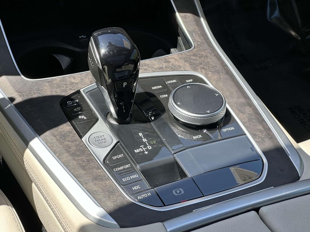 2022 BMW X5 xDrive40i 9