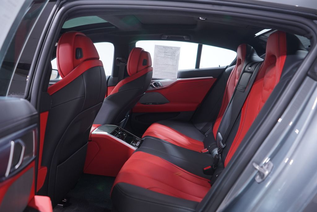 Thumbnail: 2026 BMW 8 Series - 9