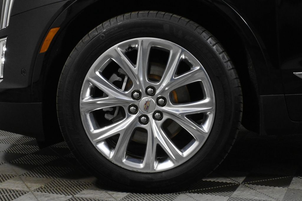 Thumbnail: 2020 Cadillac XT5 - 13