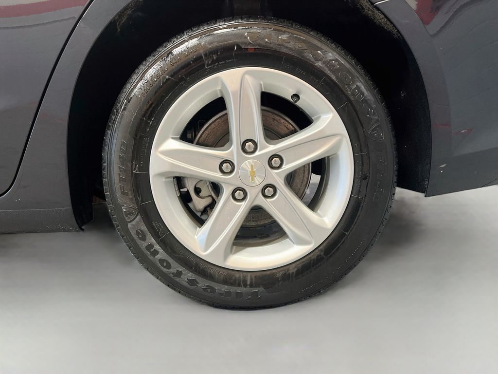 Used 2023 Dark Ash Metallic Chevrolet LT image 31