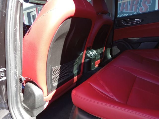 2017 Alfa Black Alfa Romeo Giulia Base RWD Sedan