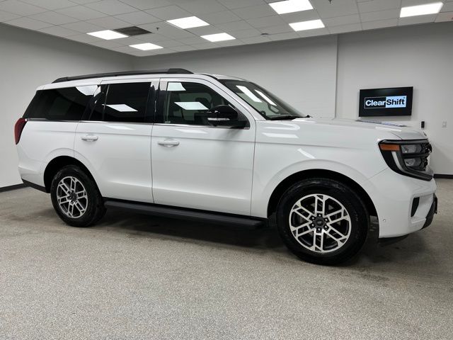 Oxford White 2025 Ford Expedition SUV / Crossover Four-Wheel Drive 10-Speed Automatic