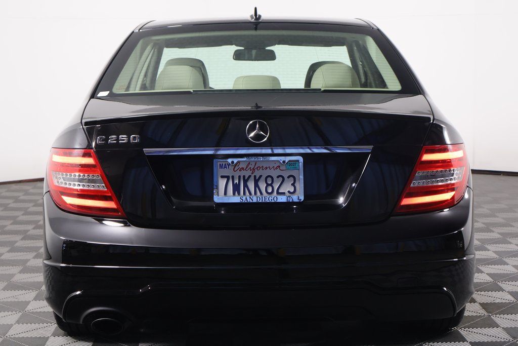 Thumbnail: 2012 Mercedes-Benz C-Class - 5