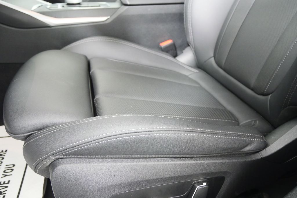 Thumbnail: 2025 BMW 4 Series - 11