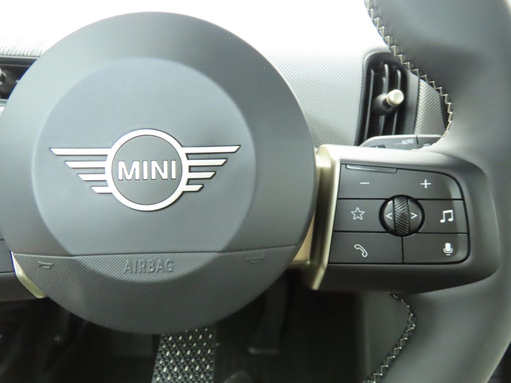 Thumbnail: 2026 MINI Cooper - 12