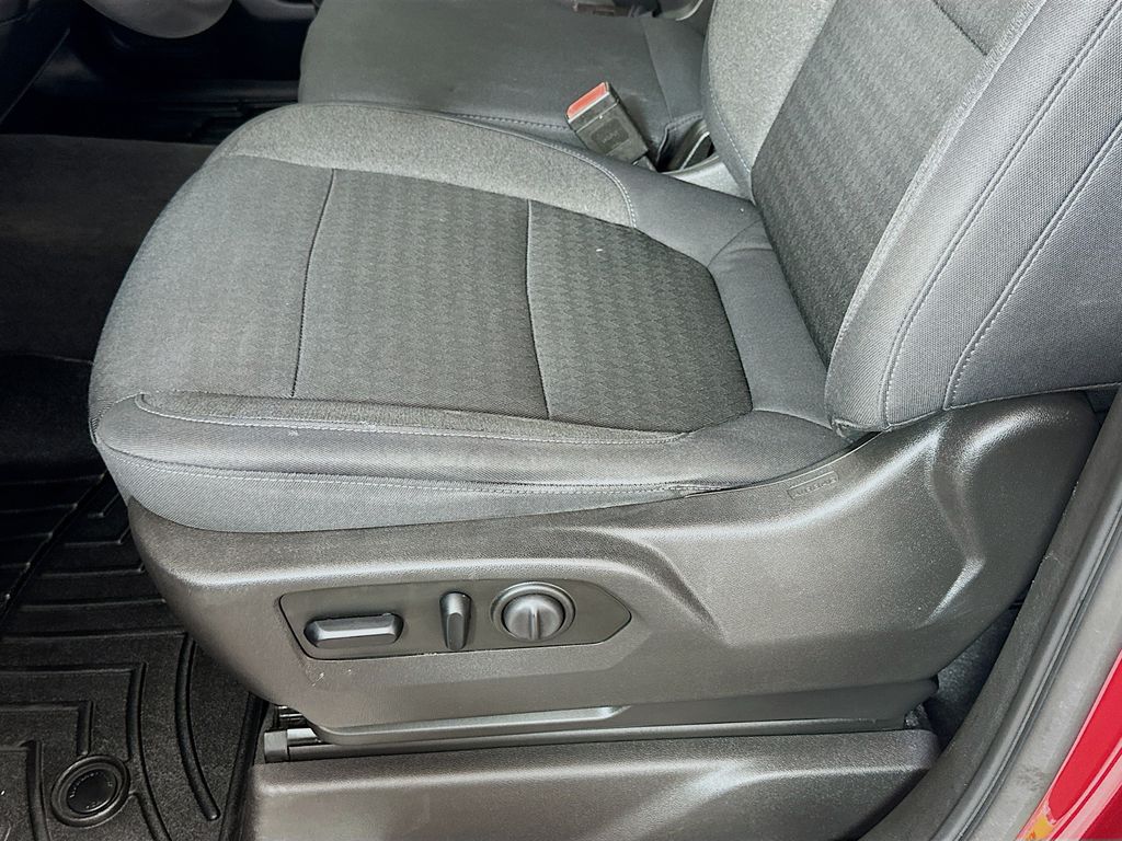 Thumbnail: 2019 Chevrolet Silverado 1500 - 19