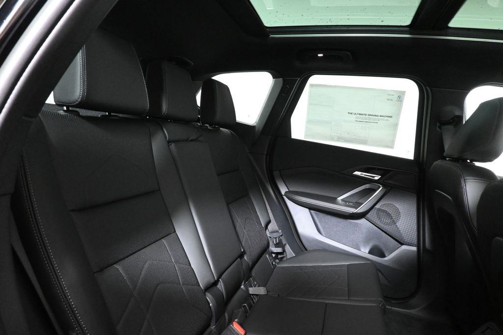 Thumbnail: 2027 BMW X1 - 31