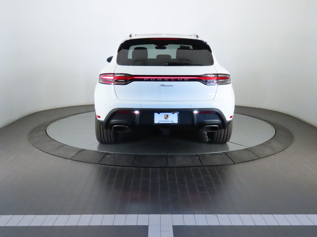 Thumbnail: 2026 Porsche Macan - 6