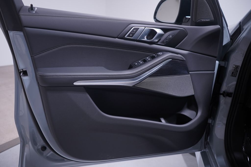 2026 BMW X5 sDrive40i 10