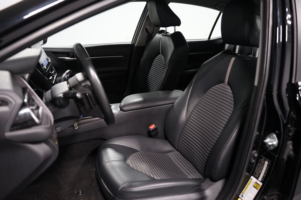 2023 Toyota Camry SE 6