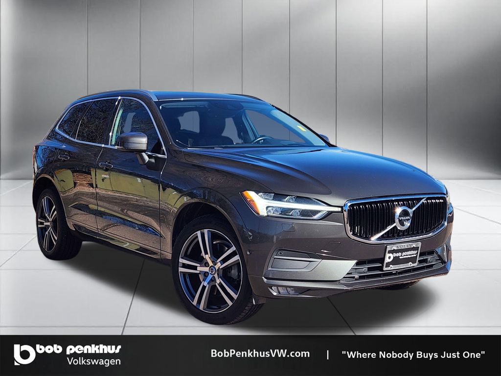 2019 Volvo XC60 T6 Momentum
