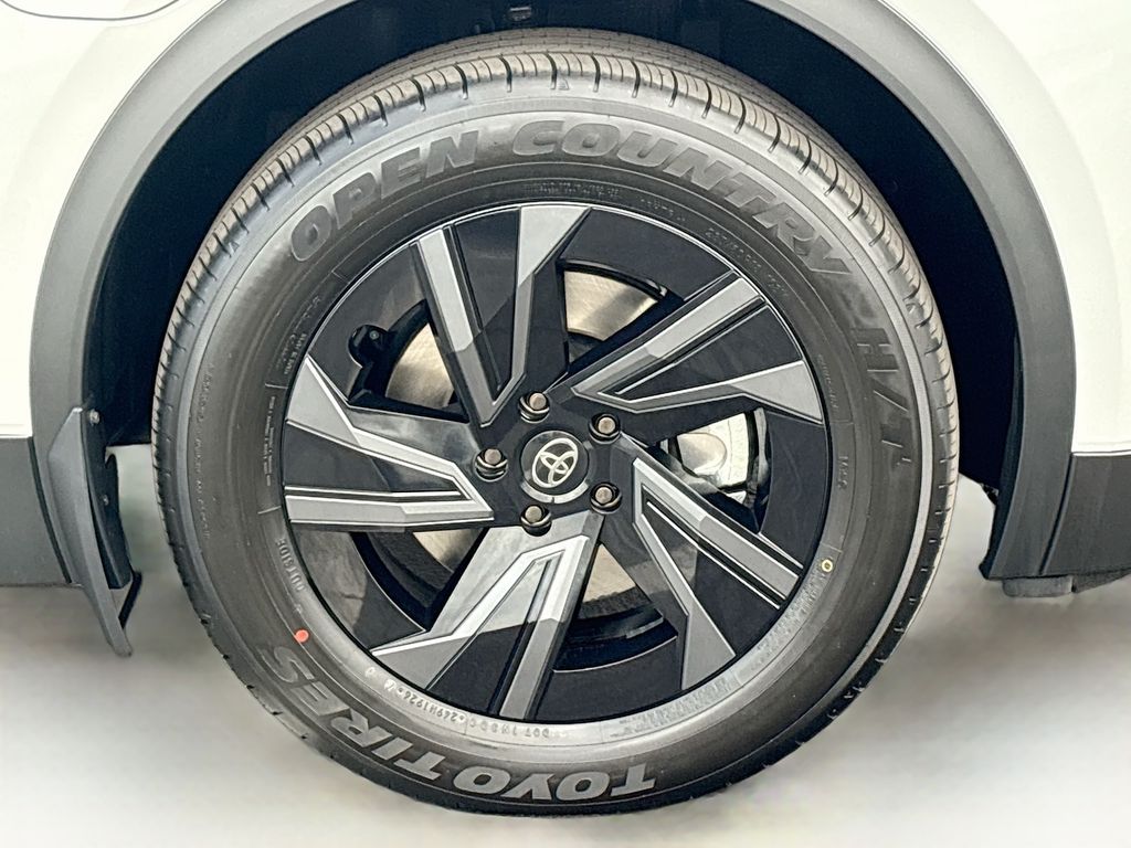 Thumbnail: 2026 Toyota C-HR - 29