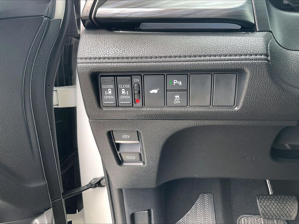 2025 Honda Odyssey — photo 28