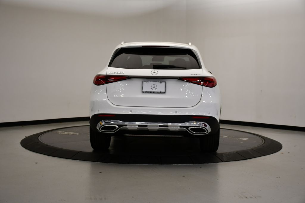 Thumbnail: 2026 Mercedes-Benz GLC - 4