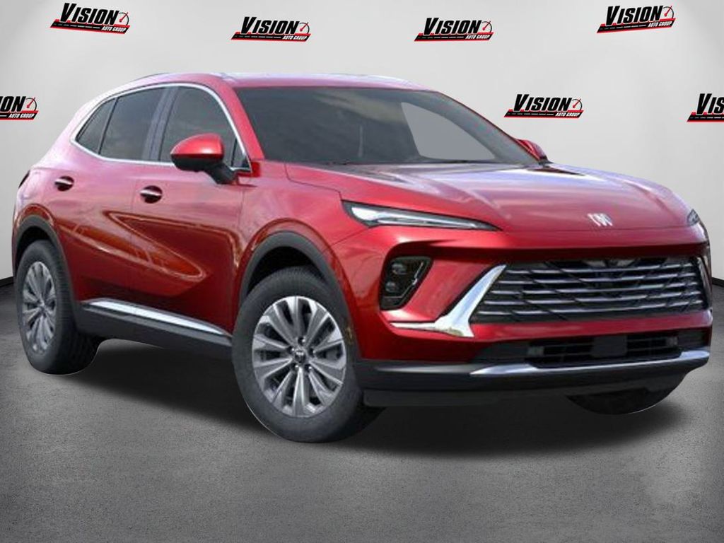 2025 Buick Envision Preferred's photo