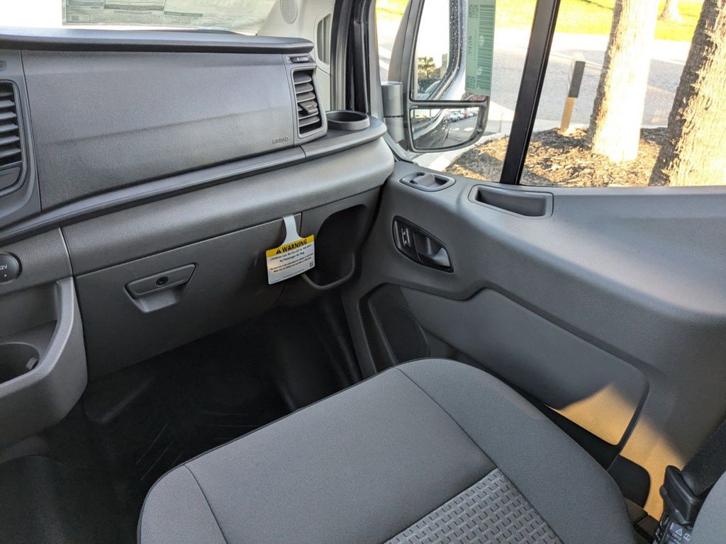 2025 Ford Transit 250