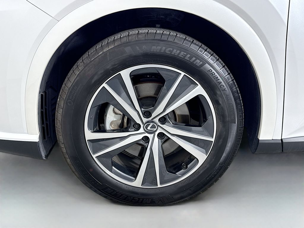 Thumbnail: 2025 Lexus RX - 32
