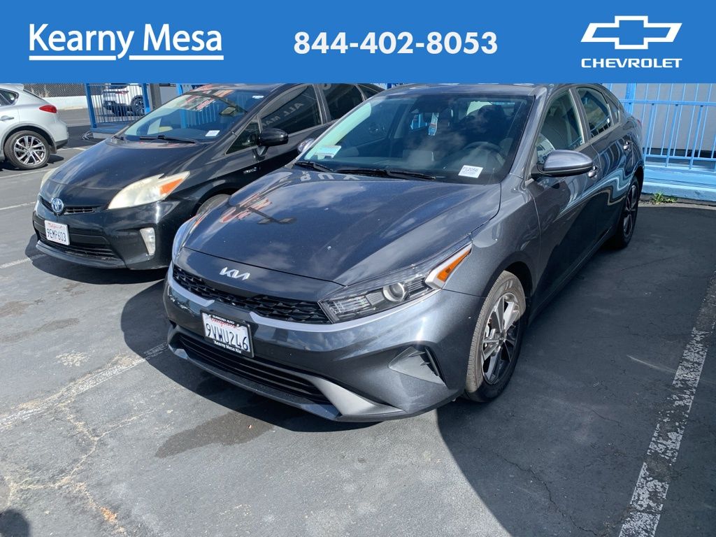 Gravity Gray 2024 Kia Forte LXS FWD Sedan Front-Wheel Drive Continuously Variable Transmission