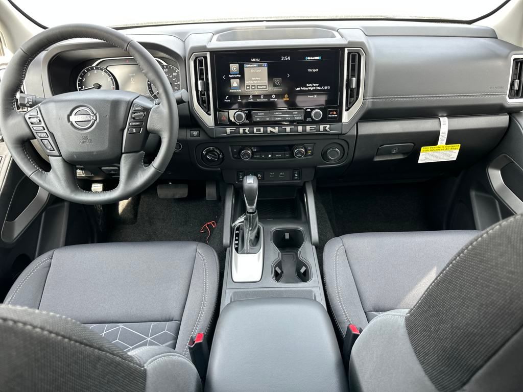 2025 Nissan Frontier SV photo