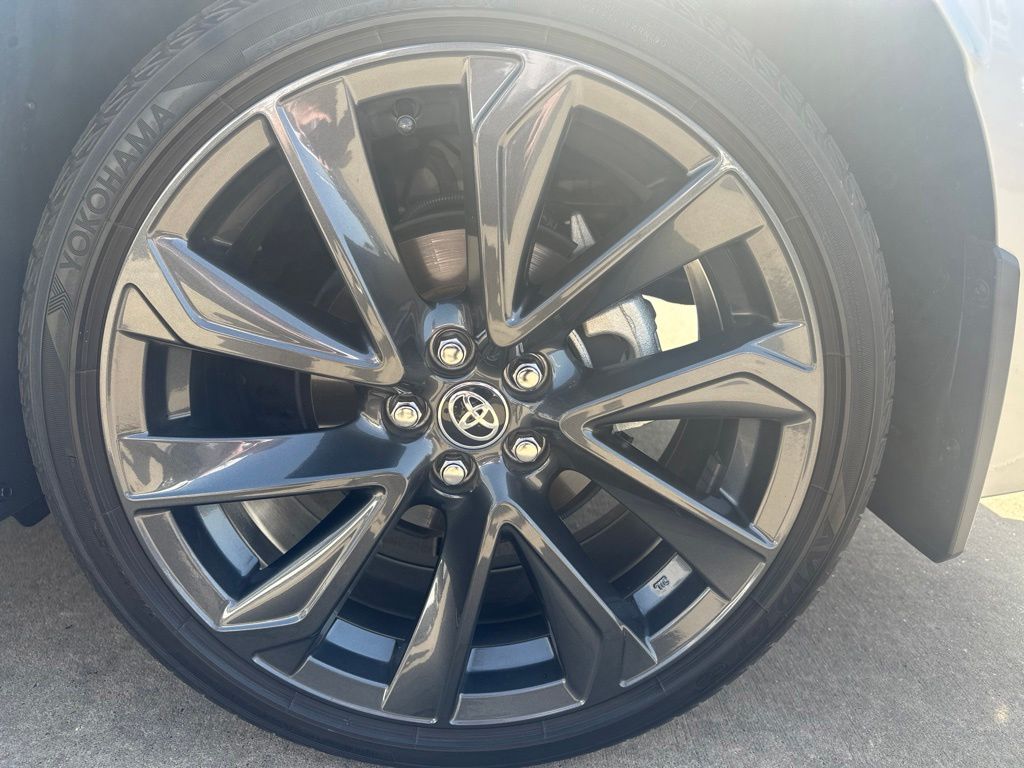 Used 2023 Silver Toyota SE image 9