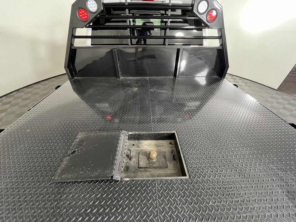 2025 Ford F-350 Crew Cab DRW 4WD Harbor Flatbed Truck for sale #9F0381 - photo 29