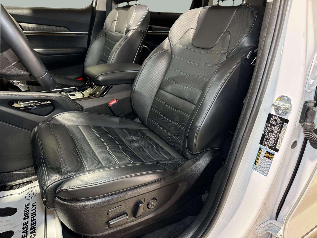 Used 2024 Glacial White Pearl Kia SX-Prestige image 5