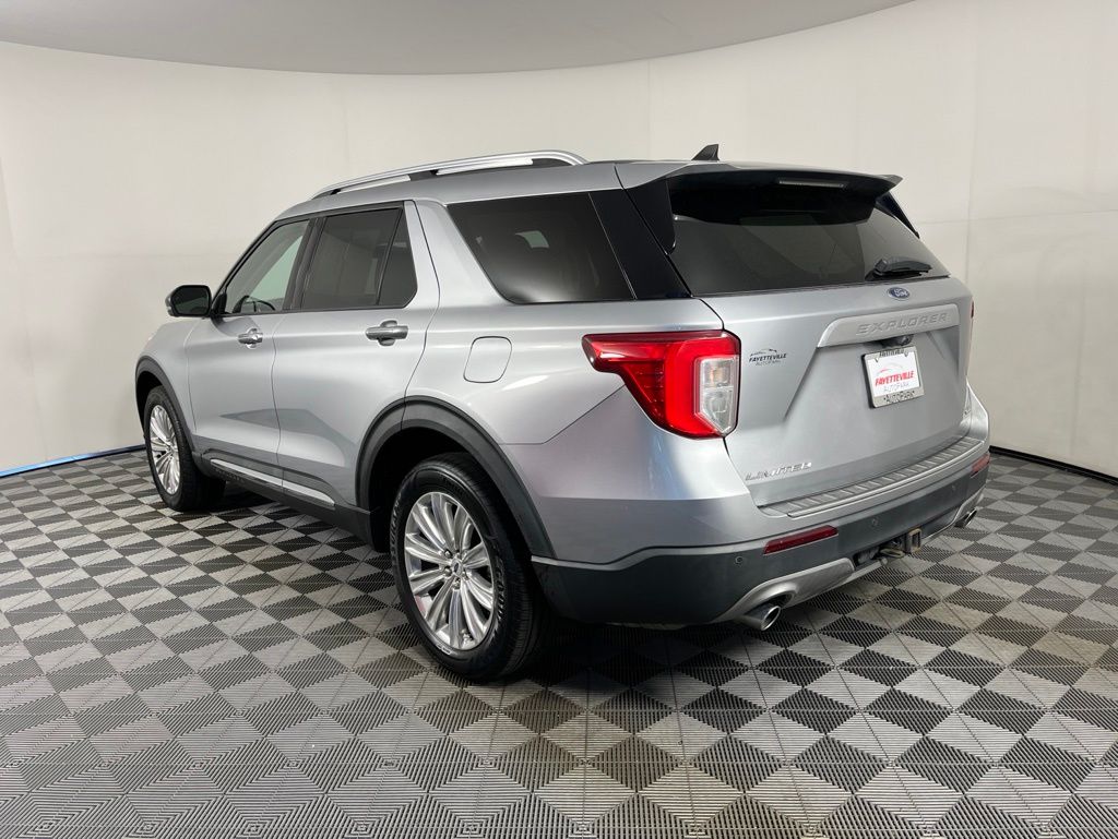 Thumbnail: 2021 Ford Explorer - 17