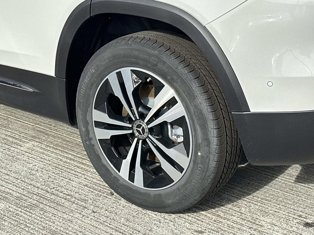 Thumbnail: 2026 Mercedes-Benz E-Class - 7