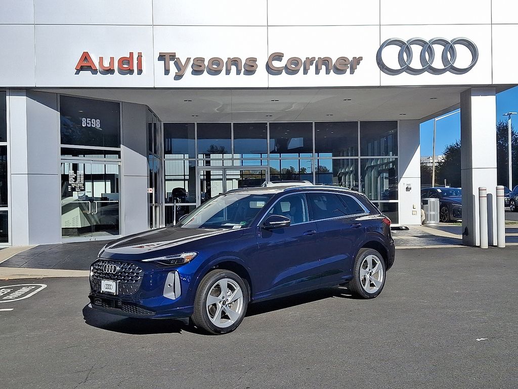 Thumbnail: 2025 Audi Q5 - 1