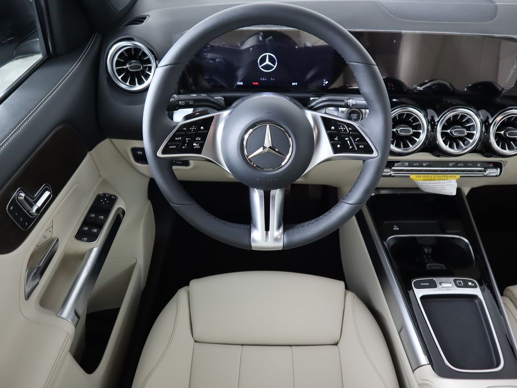 Thumbnail: 2025 Mercedes-Benz EQB - 11
