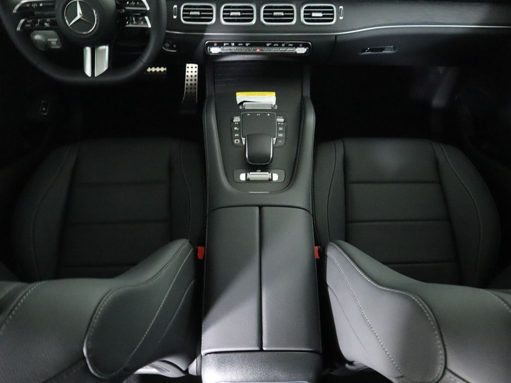 Thumbnail: 2026 Mercedes-Benz GLS - 18