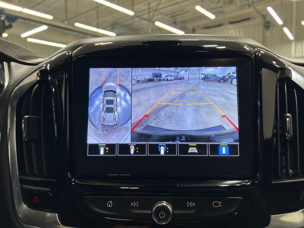 used 2023 Chevrolet Traverse car, priced at $37,380