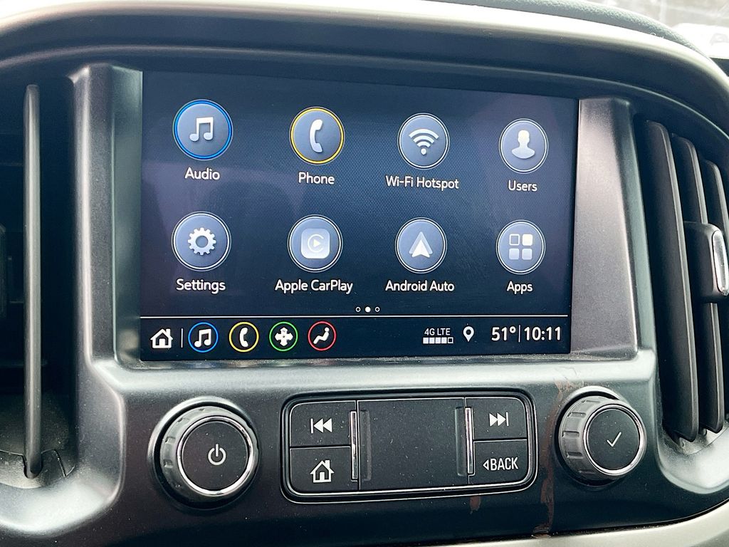 Used 2021 Gray Chevrolet Z71 image 13