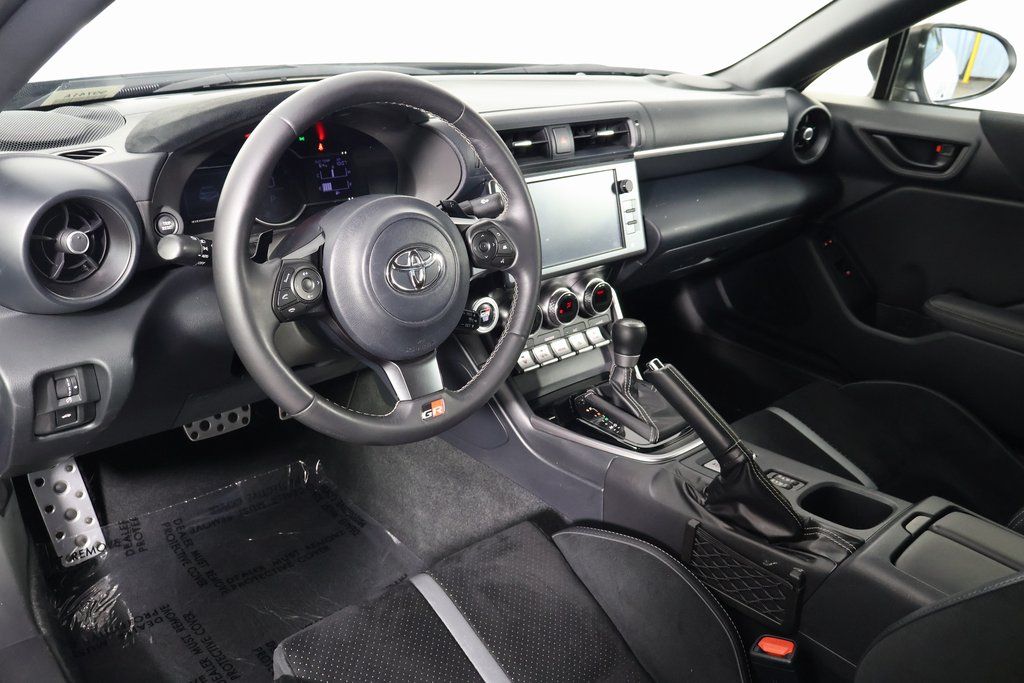 2022 Toyota GR86 Premium 7