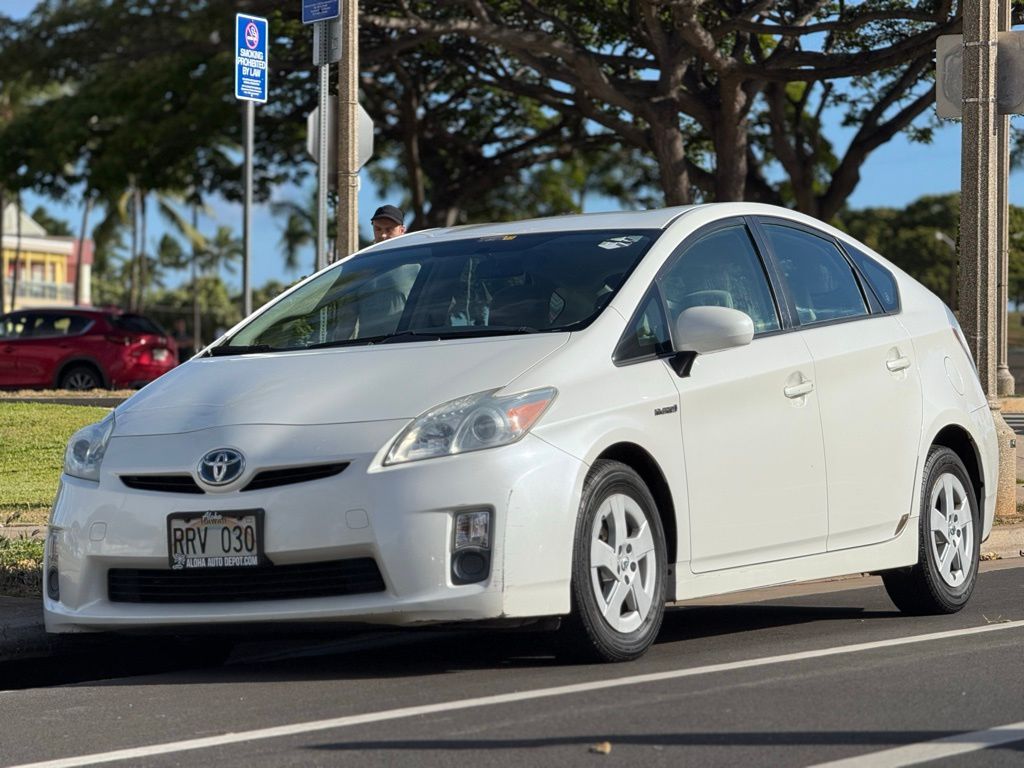 Super White 2011 Toyota Prius Three Hatchback Front-Wheel Drive Continuously Variable Transmission