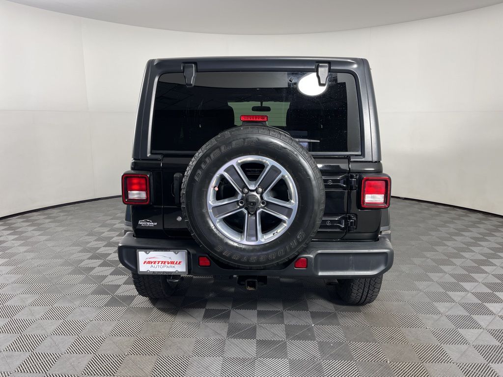 2018 Jeep Wrangler Unlimited Sahara 7