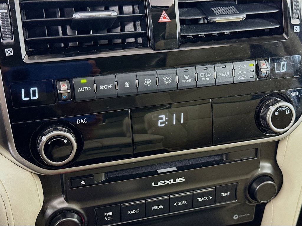 Thumbnail: 2023 Lexus GX - 16