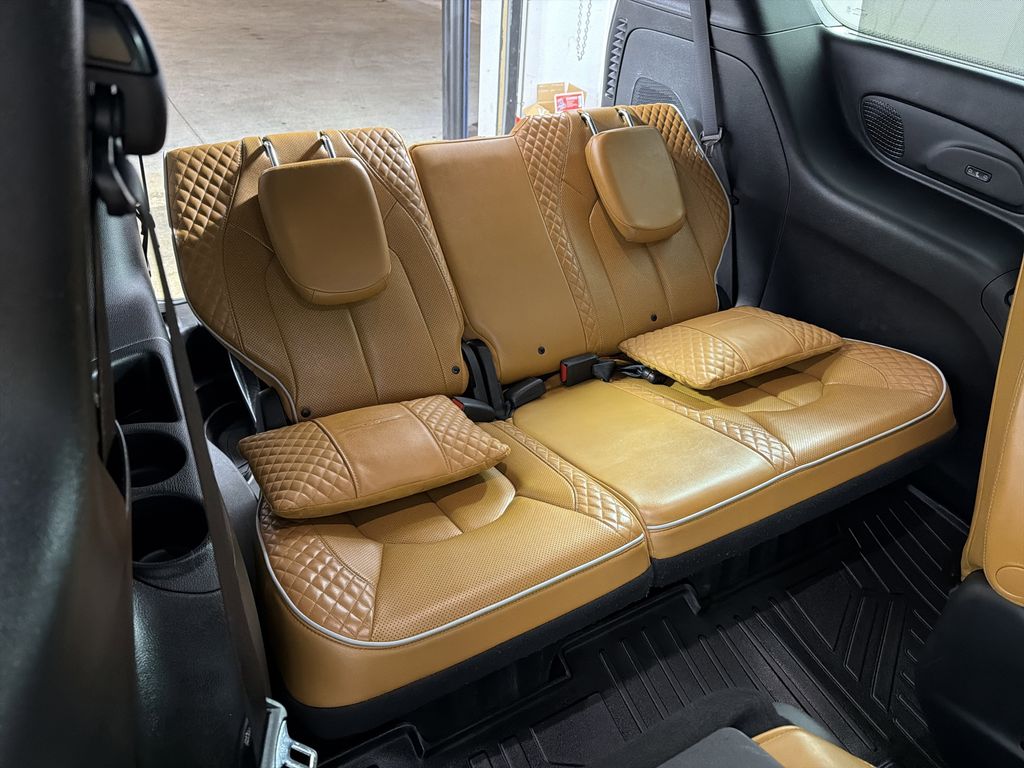 used 2021 Chrysler Pacifica car, priced at $27,500