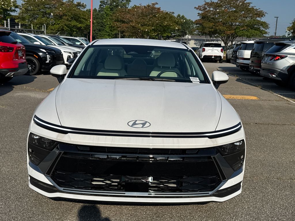 2025 Hyundai Sonata SE photo 8