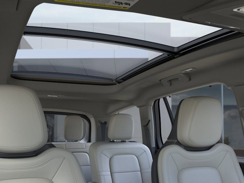 New 2026 White Lincoln Reserve image 22