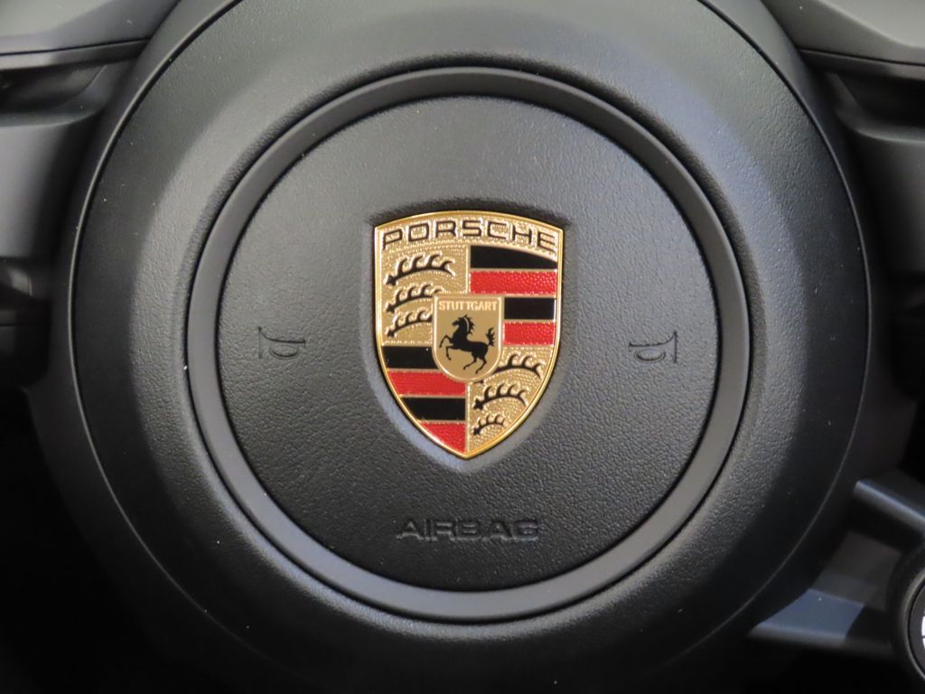 Thumbnail: 2026 Porsche Macan - 21