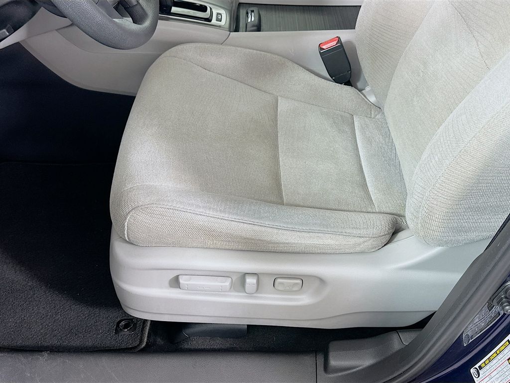 Thumbnail: 2017 Honda Pilot - 19